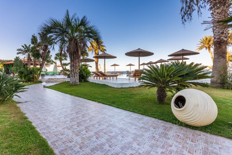 Vasia Hotels Zephyros Beach